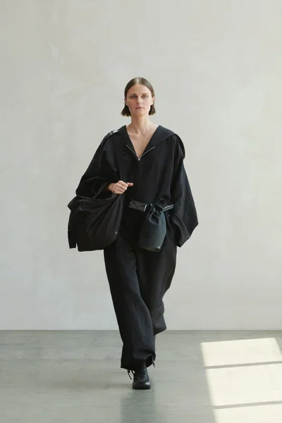 Look 19